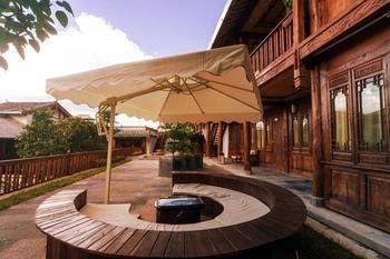 Lijiang Banshan Yunfu Boutique Hostel Εξωτερικό φωτογραφία